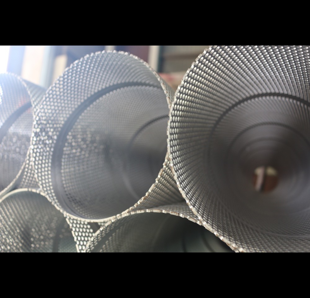 Durable Sand Control Screens Mesh For Oil & Gas Industry , Perforated Stainless Steel Pipe