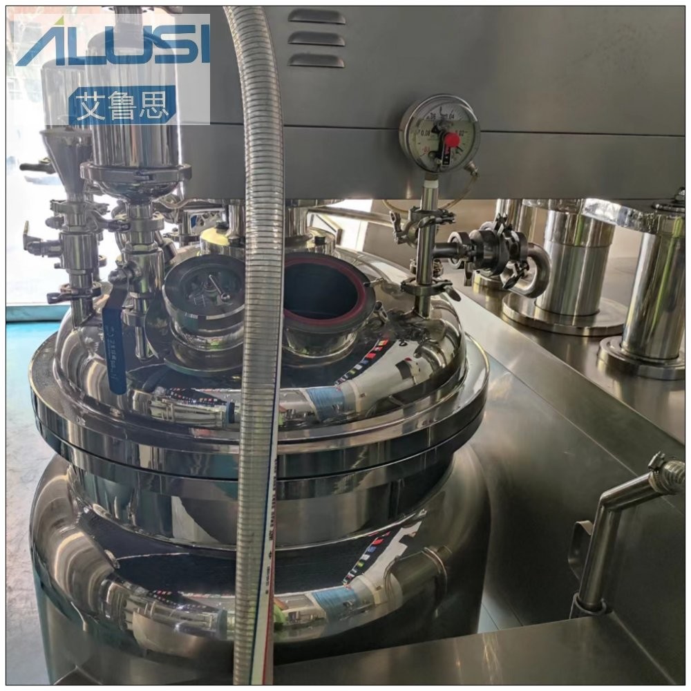 Body Lotion Cream Making Machine Bottom Or Upper Homogenizer Vacuum Emulsifying Mixer
