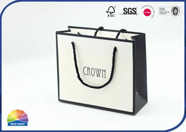 Resuable Eco Friendly Customized Paper Gift Bags 4C Printed For Christmas