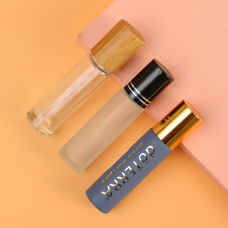 5ml 10ml 15ml Essential Oil Perfume Round Glass Amber Frosted Roll on Bottle with Roller Customized Colors and Free Sample