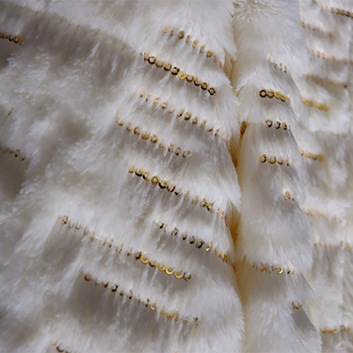 Stylish Faux Fur Throw Blanket Nondisposable Luxury Embroidered Minky Throw Blankets