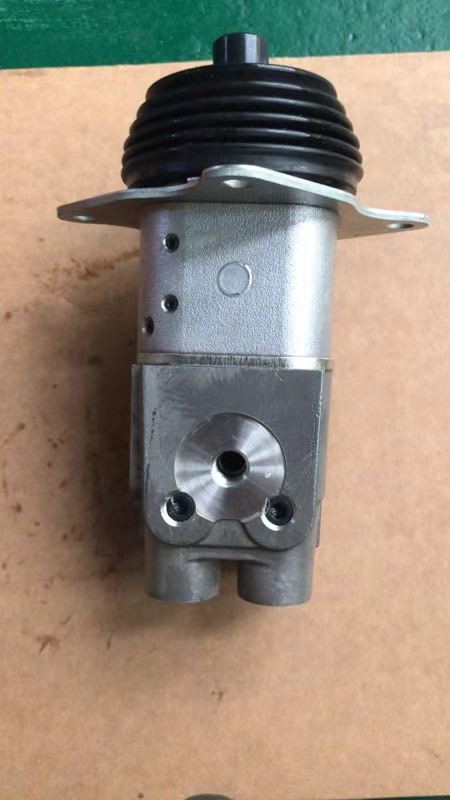 OEM HIGH QUILATY KOMATSU D375 BULLDOZER BLADE CONTROL PILOT VALVE 702-16-01421