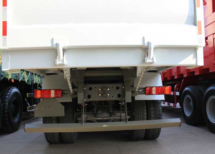 HOWO DUMP TRUCK 12 WHEELER 30CBM 40 TONS