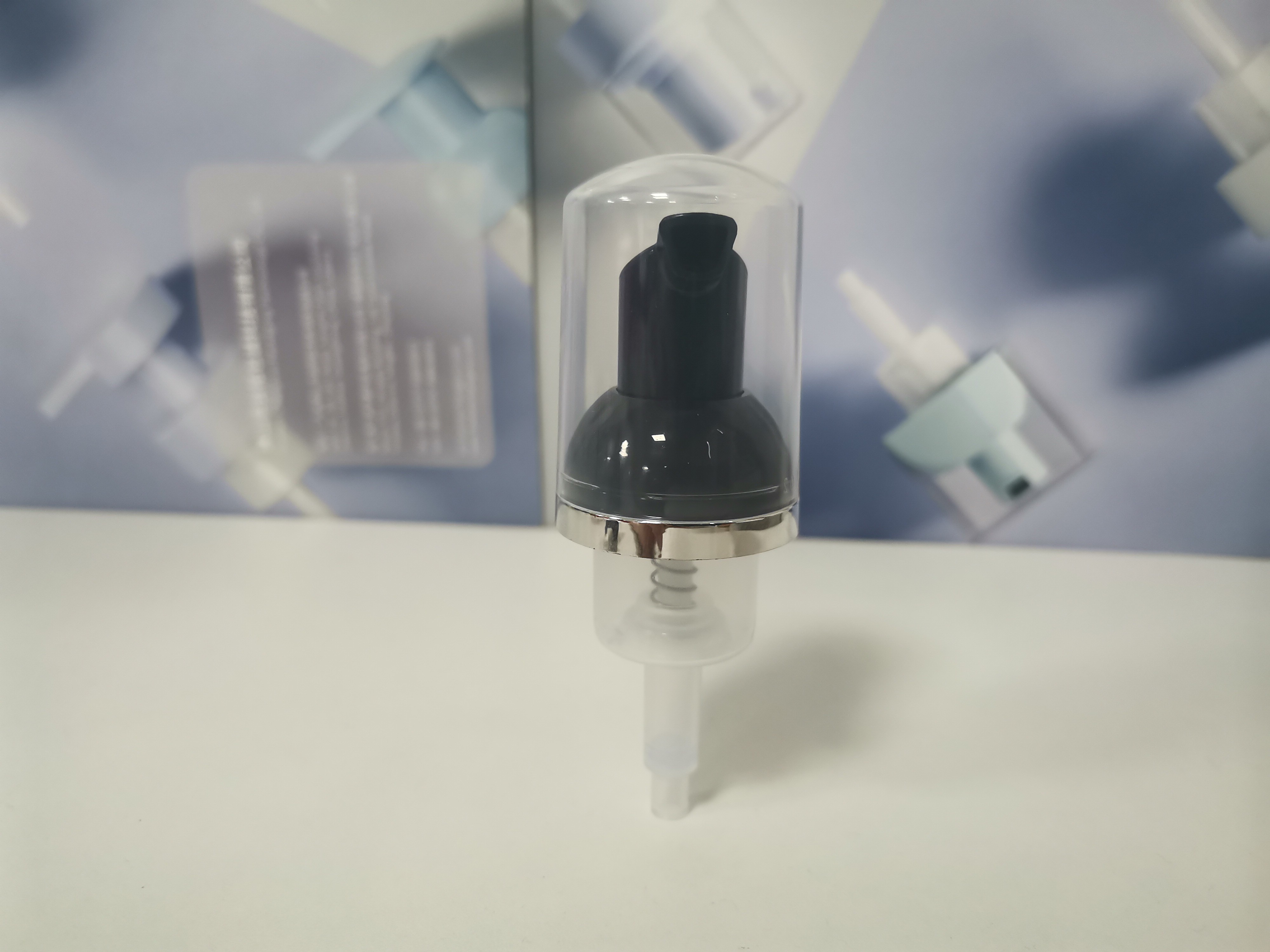 Transparent Plastic Foam Pump With Cap Lock 30/410 Neck Size Plated Silver Edge