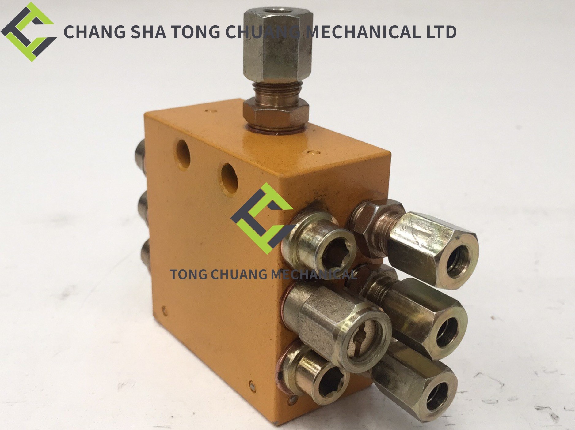 Spare Parts Of Concrete Pump Truck Of Sany Heavy Industry And Zoomlion, Domestic 6-Hole Ssv6-K Distributorb220900000004