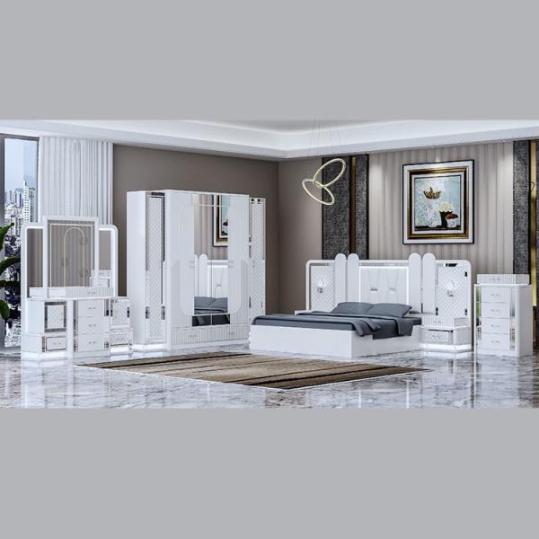 Durable PU King Size Mirrored Bedroom Set Villa Hotel 4 Piece Living Room Set