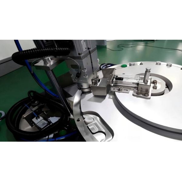 220V Pet Plastic Bottle Cap Assembly Machine Manufacturing 2500pcs/Hr