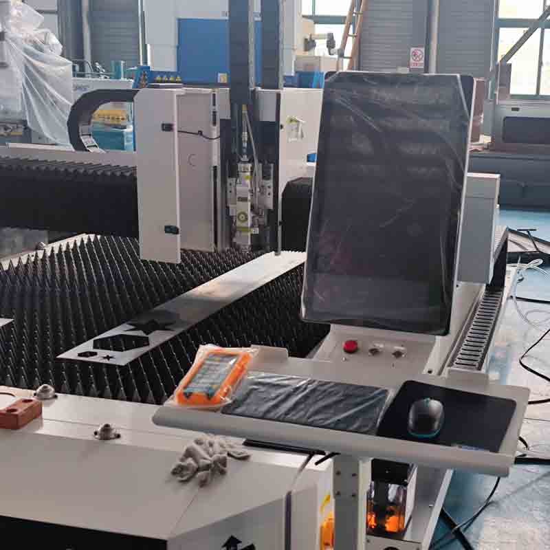 3000W Laser Cast Aluminum Beam With 1500*3000mm Working Area Laser Cutting Machine