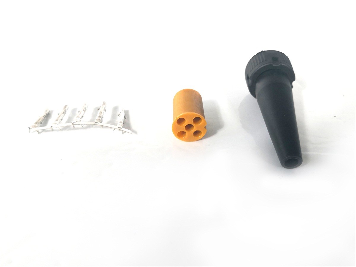 12V Trailer Lamps Plug 5 Pin Yellow OEM Standard For Trailer Cable Connector