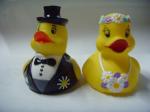 Wedding Bride / Groom Christmas Rubber Duck Floating Water Resistant OEM