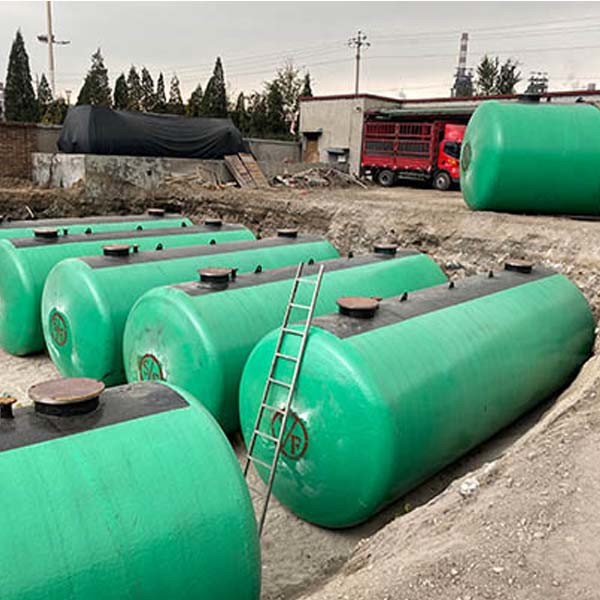 Vertical 0.1 MPa Industrial Oil Storage Tanks FRP Steel