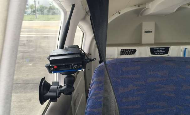 Portable ADS-B Transmitter: PT050 / PT100 / PT300A