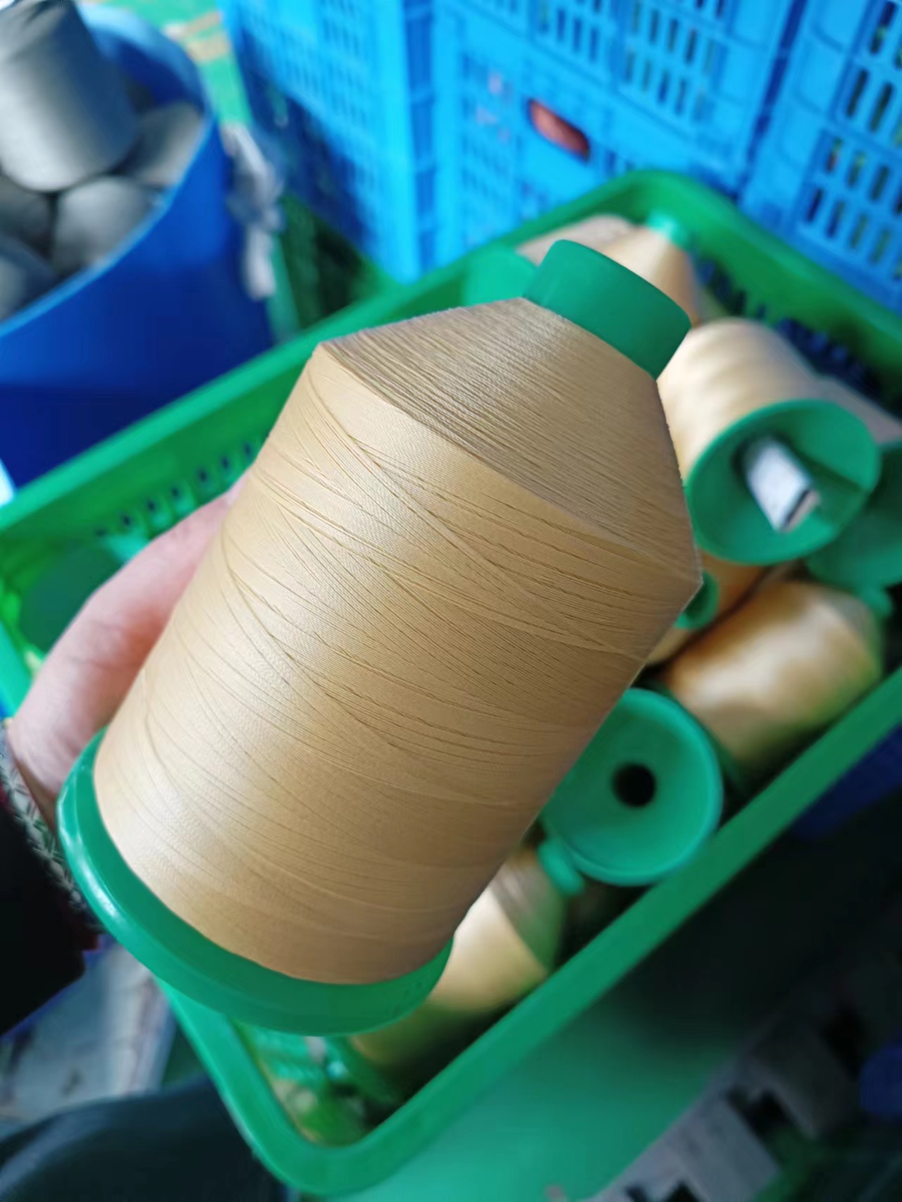 210D/3 3000 Yards Bonded Nylon Thread for Heavy Duty Upholstery Leather and Hair Weaves
