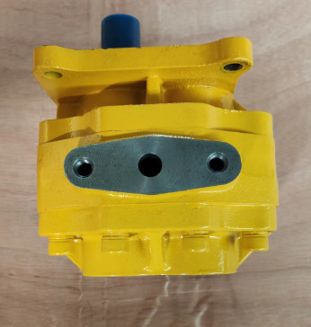Shantui SD16 bulldozer high quality variable speed pump 16Y-75-24000 Transmission pump