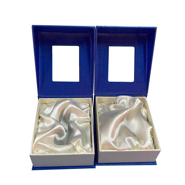 Wholesale Customized Luxury Carton Magnetic Closure Flip Cover Cardboard Paper