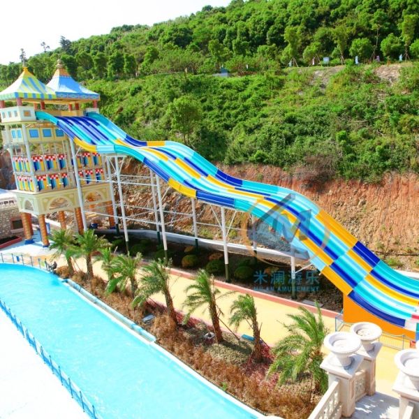 FRP Rainbow Water Slide Multiple Rainbow Slide Long Lifespan For Water Park