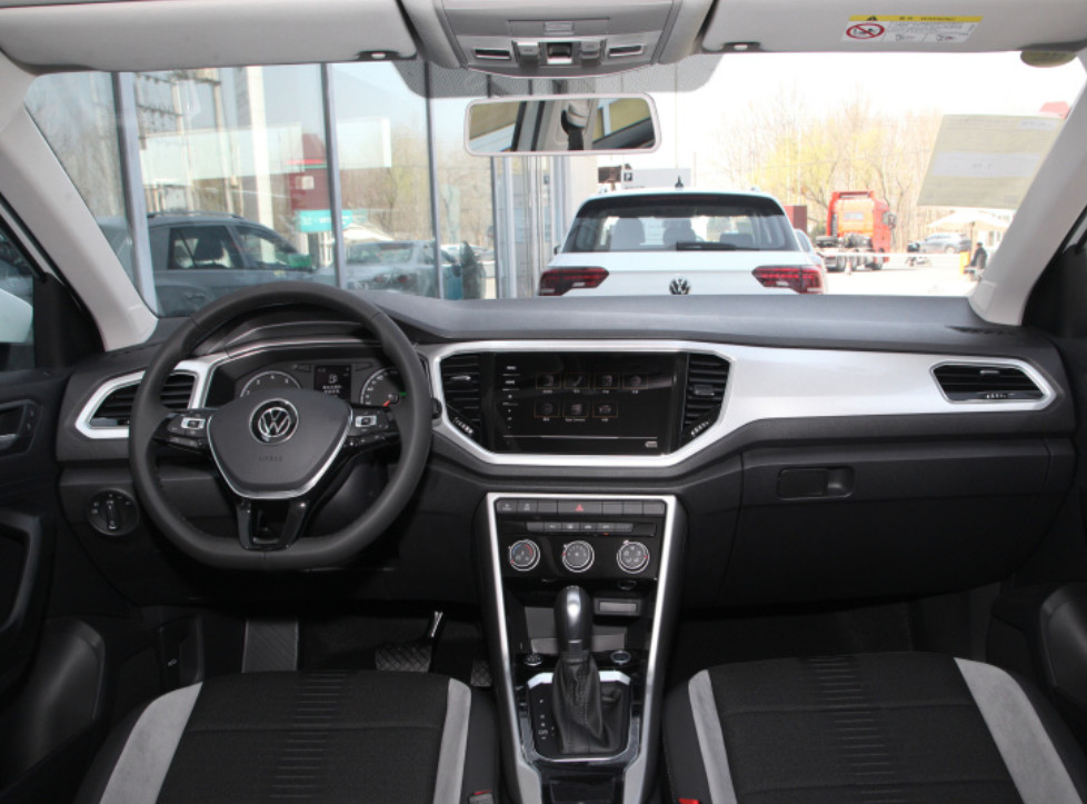 VW T-ROC 2022 280TSI DSG 2WD JINGYING PLUS 1.4T 150HP L4 5 Door 5 Seats SUV