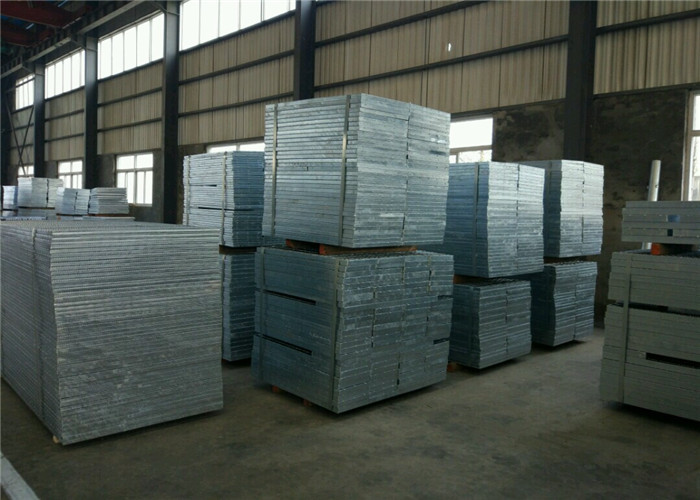 Custom Steel Catwalk Grating , Hot Dipped Galvanized Paint Booth Floor Grates
