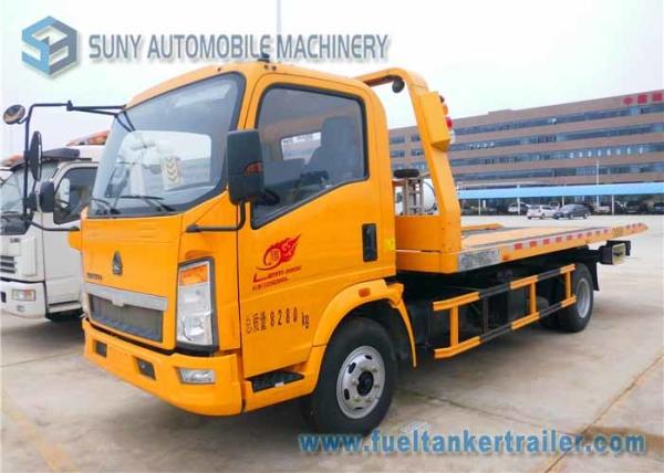 Sino HOWO Yellow 4 Ton Platform Right Hand Drive truck / Car Carrier Euro 4