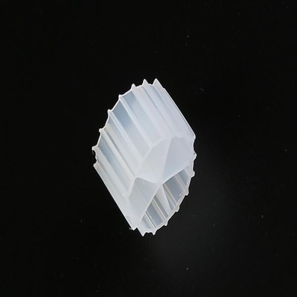 Five Holes HDPE Material MBBR K1 Filter Media For Aquariums Sewage Treatment