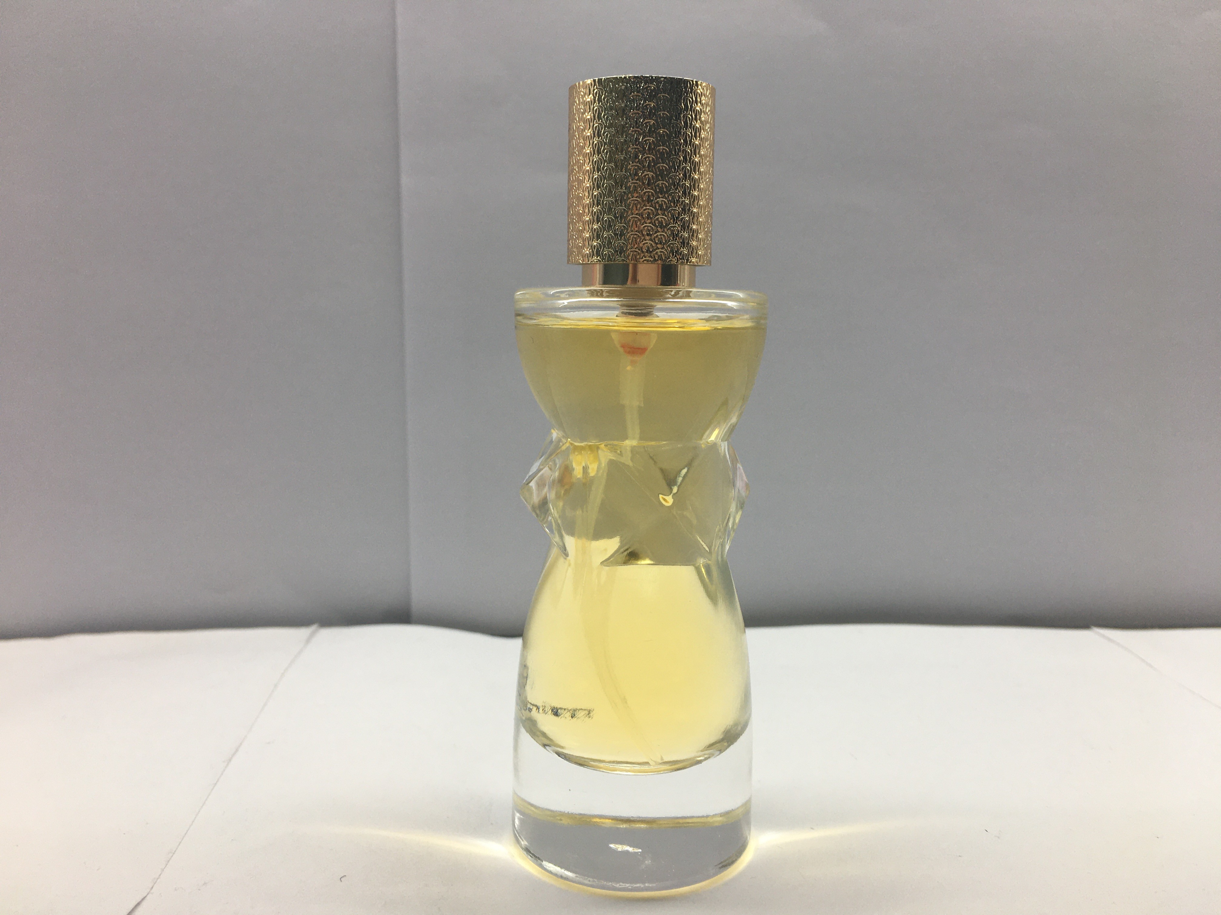 SGS ISO9001 MSDS Luxury Perfume Bottles Empty Container Atomizer