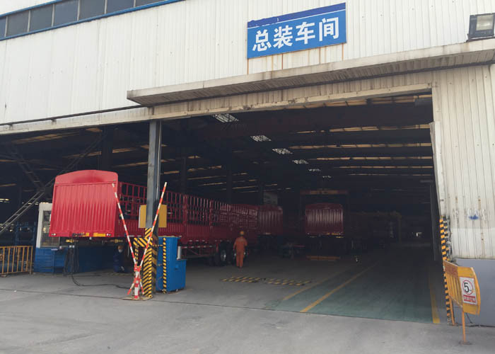 LED Lamp Semi Trailer Truck Semi Truck Tractor Normal Suspension