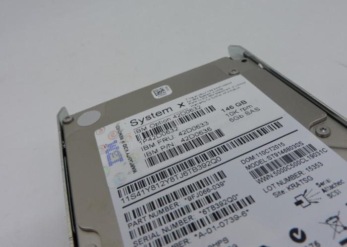 New Condition IBM Hard Disk 146G 10K3 2.5" Size 42D0633 42D0632
