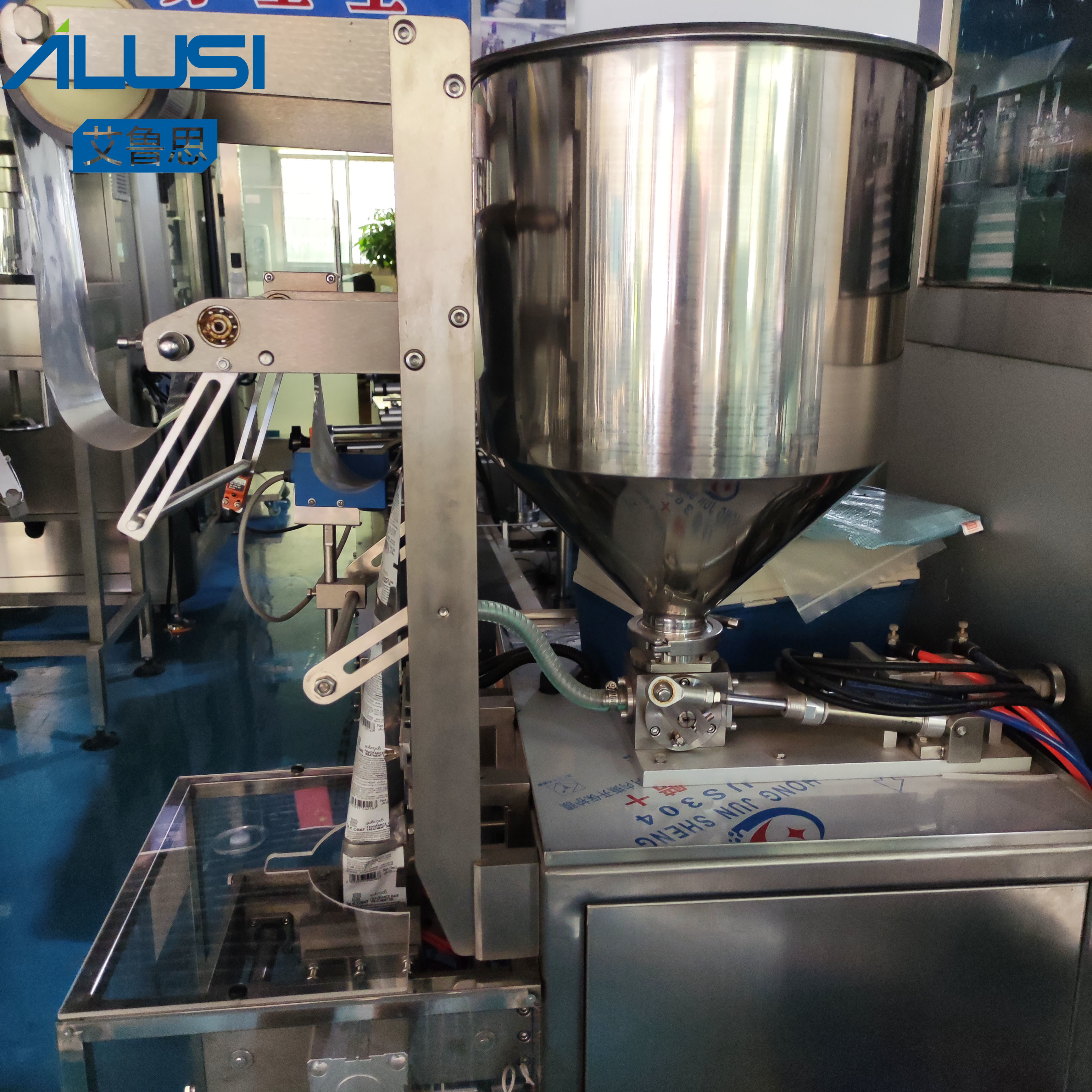 20-60 Bags / Min Automatic Packing Machine Vertical 3 Sides Shampoo Bag Filling Machine For Small Sachet