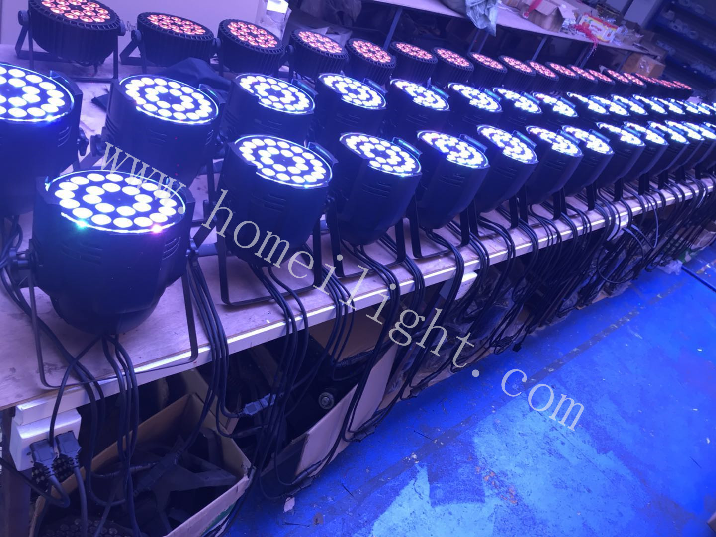 LED Light Source 4in1 18pcs 12W DJ Equipment Par Lights for Church Projection