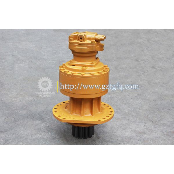 E374D Excavator Swing Device M2X210 374F Hydraulic Swing Device