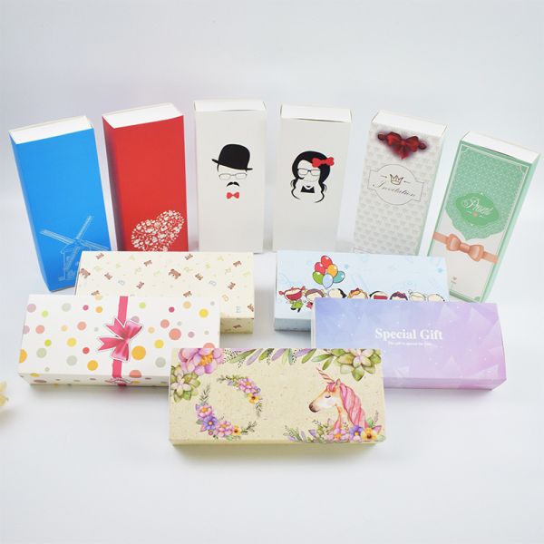 Rectangular Paper Packaging Box Water Resistance Offset Printing Underwear Gift Boxes