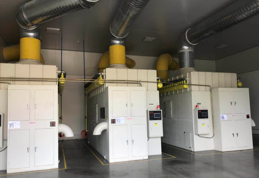 Mitsubishi System 380V 50HZ 60HZ Sanitary Napkin Machine