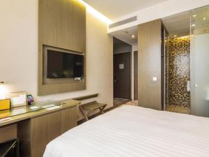 Wholesale Hospitality furniture of Melamine laminate furniture by Wall TV unit and Writing desk table from china suppliers