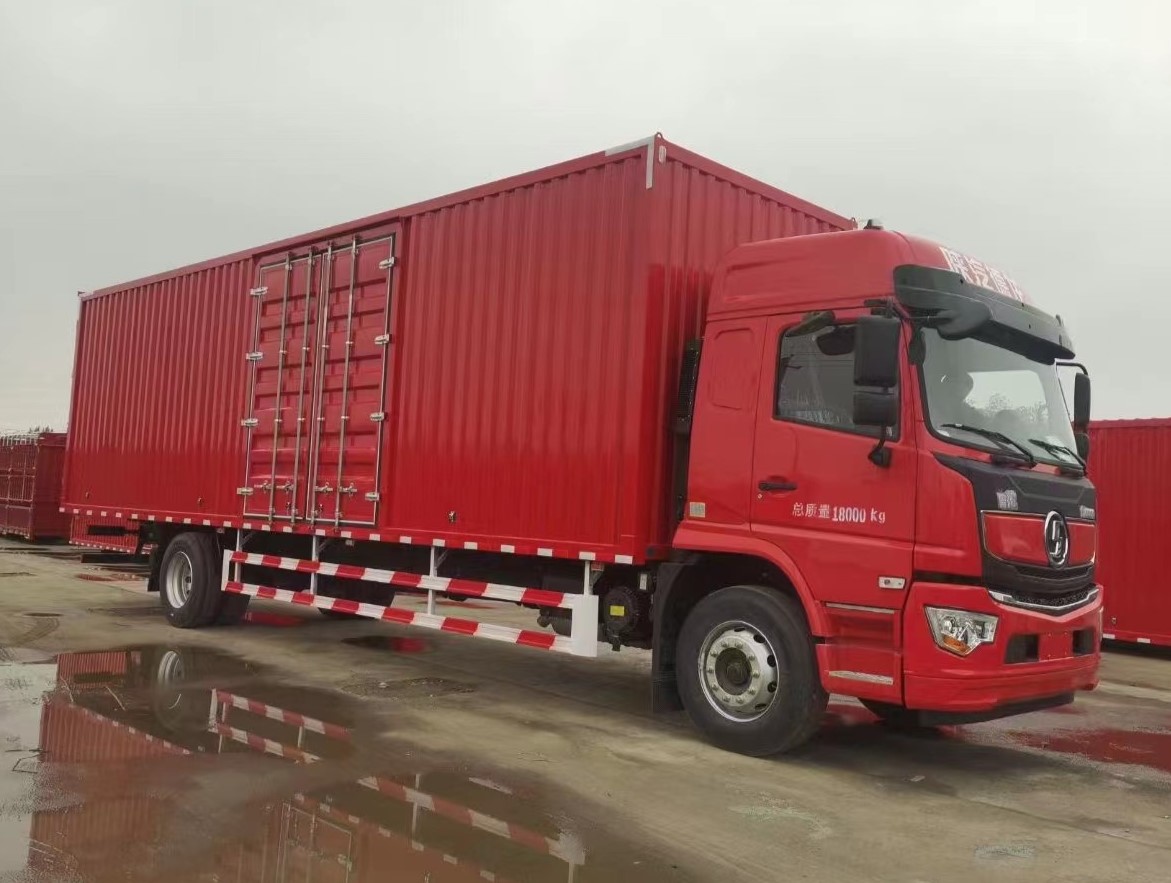 Shacman H3000 336Hp 6X4 4X2 Cargo Trucks Performance for Express Transportation Market