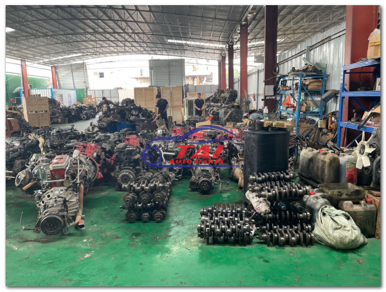 MITSUBISHI Fuso Truck Turbo Engine Assembly with Gearbox 4D34 4D33 4D35 4 Cylinder Diesel Engine