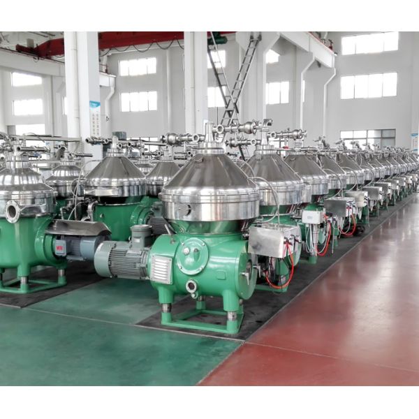 Centrifuge internal components and bowl assembly