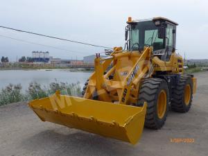 Wholesale Compact 2.5 Ton Wheel Loader Bucket Capacities 1.2m3 Multi Plate Clutch from china suppliers