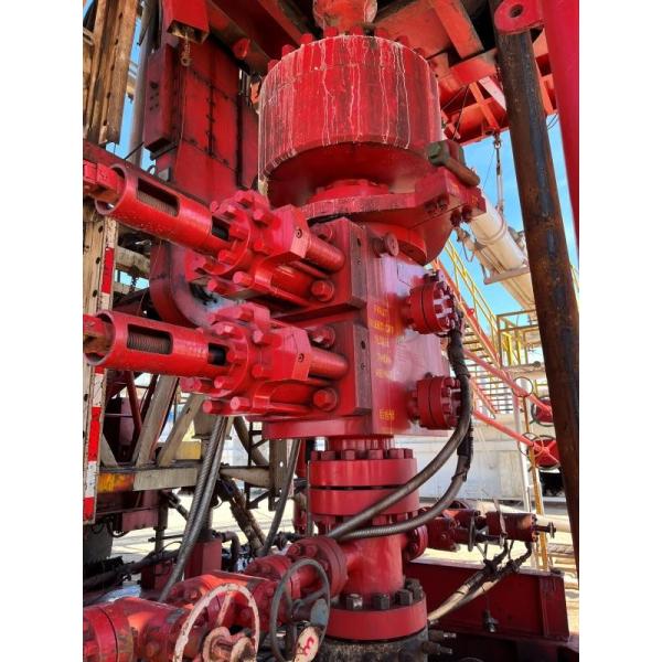 Well Control Equipement 5000PSI 35Mpa Double Ram Bop API Standards Bop Blowout Preventer For Rig Well Control