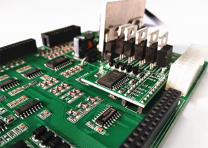 1.0mm Thickness ENIG 1u'' Multilayer PCB Board Lead Free Green Soldmask Surface