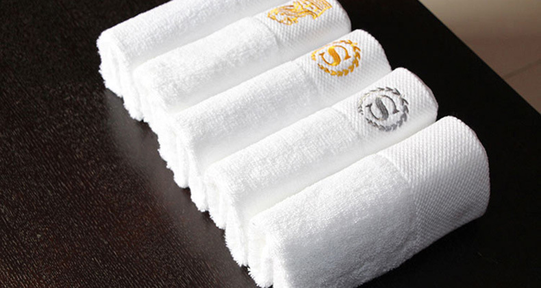 Plain Color Beauty Salon Gift Pure Cotton Bath Towel Soft and Absorbent for Adults