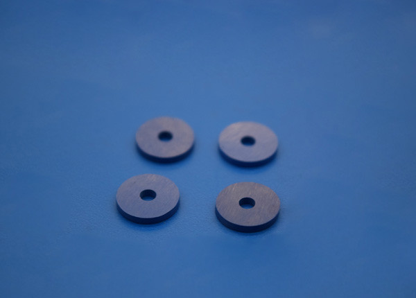 1 Inch Zirconia Square Ceramic Thermal Insulation Standoffs And Spacers For Heat Shield