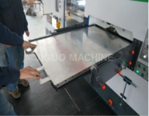 My-1060h Automatic Die Cutting And Creasing Machine Speed 7500s/H Packaging Box Die Cutter