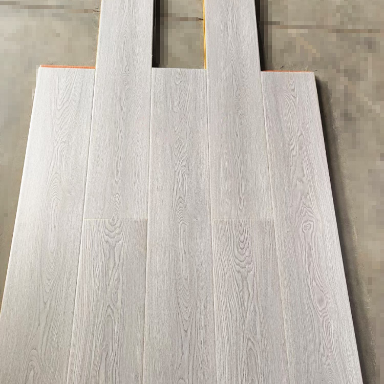 8mm 12mm Herringbone Floorboard Hdf AC4 Waterproof Laminate Wood Flooring