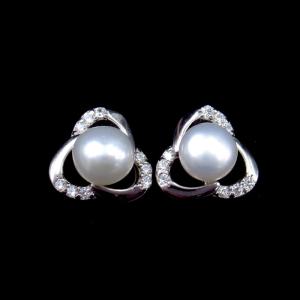 Wholesale Fancy Real 925 Silver Freshwater Pearl Stud Earrings Triangle Shaped from china suppliers