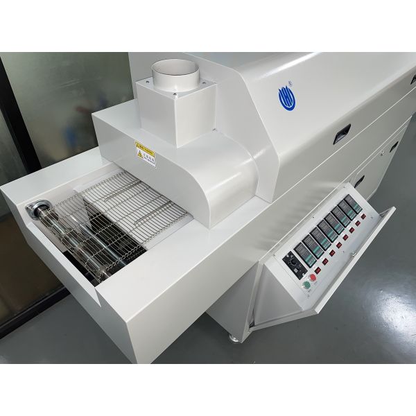 CHM-F830 small reflow oven front view