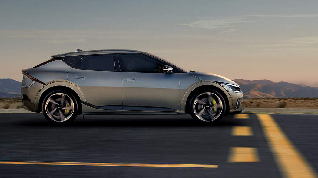 2023 2024 CLTC Endurance 617KM/555KM Pure Electric Coupe Kia Energy EV6 Made in and with 100 km/h Acceleration 3.5S-7.3S