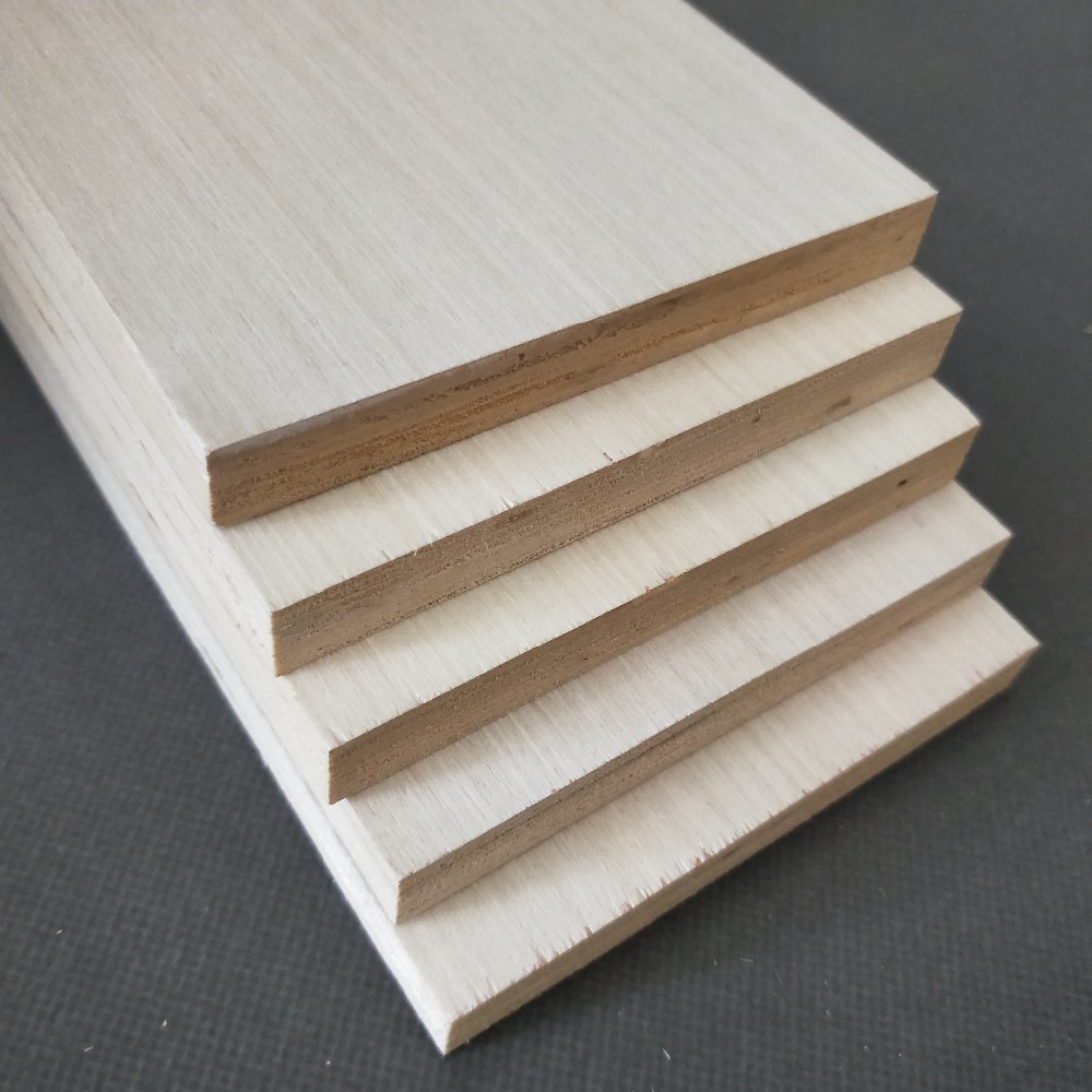 8-12% Moisture Content Solid Edge Glued Pine Panels for Customizable Projects