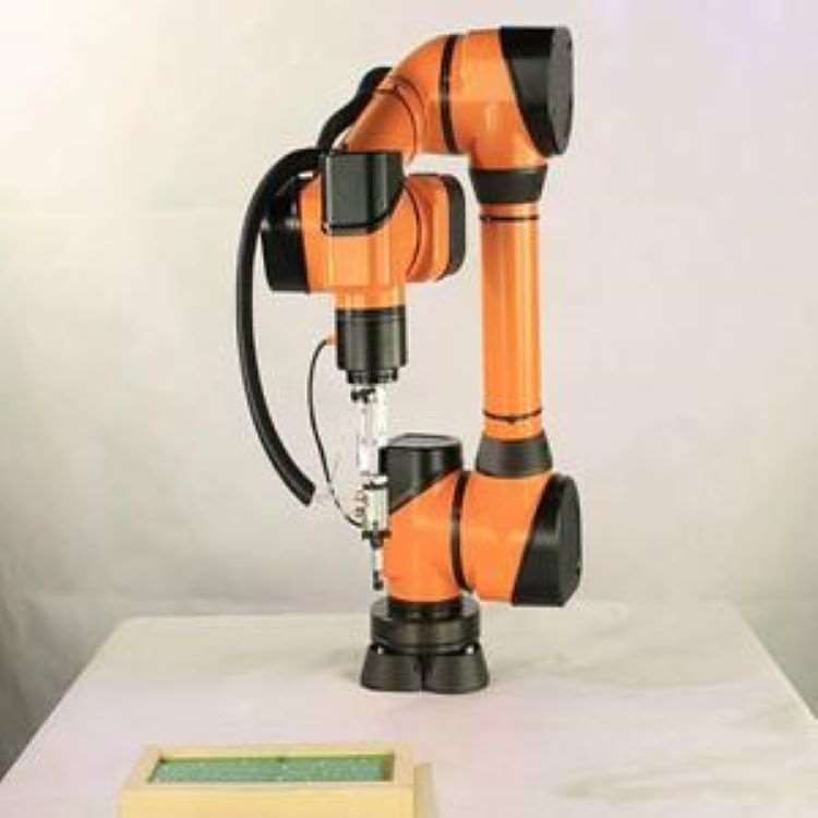 Welding Robot AUBO i10 With Other ARC Welders Used For ARC Welding As Other Welding Equipment