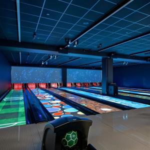 Wholesale Wholesale Amusement Lane Wholesale Portable Bowling Entertainment Center from china suppliers