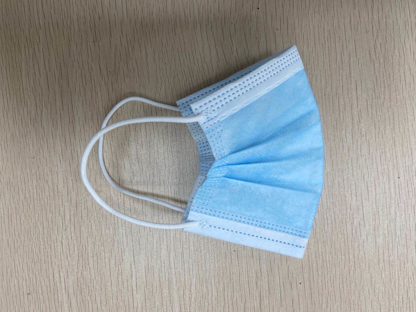 Non Woven 3 Ply Disposable Face Mask 3D Breathing Space 2.9 - 3.2g Light Weight